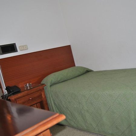 Hostal Blumen Альхесірас Номер фото